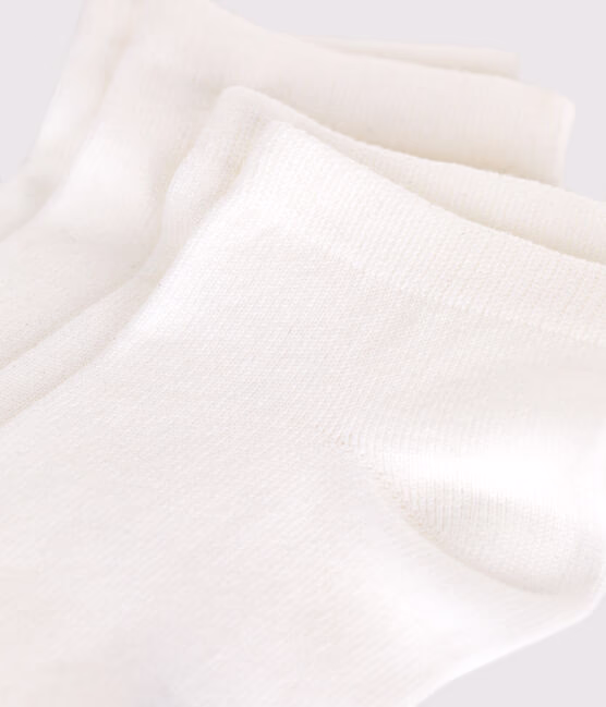 2 PAIA DI CALZINI PER BAMBINI IN COTONE BIANCO A TINTA UNITA - immagine 3