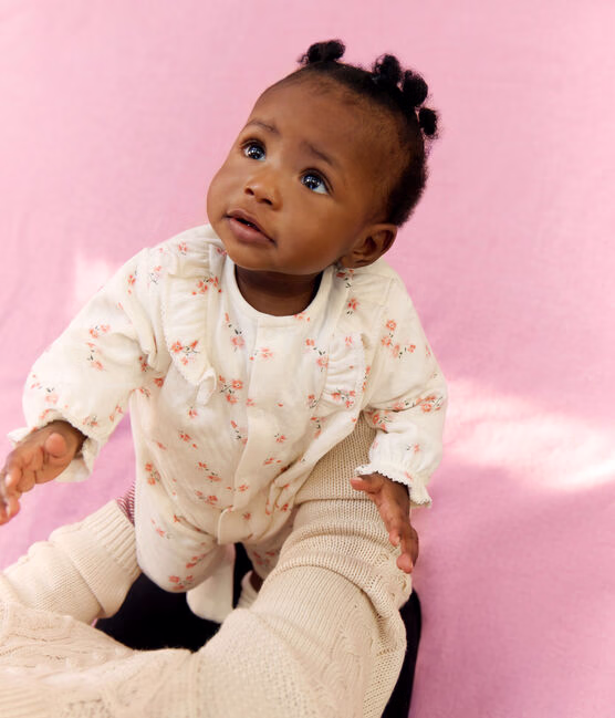 Tutina neonato in cotone a volant con stampa a fiori - immagine 6