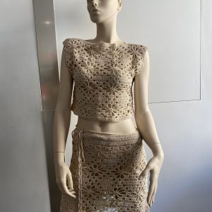 Completo a uncinetto handmade – Gonna pareo e maglia a scatola