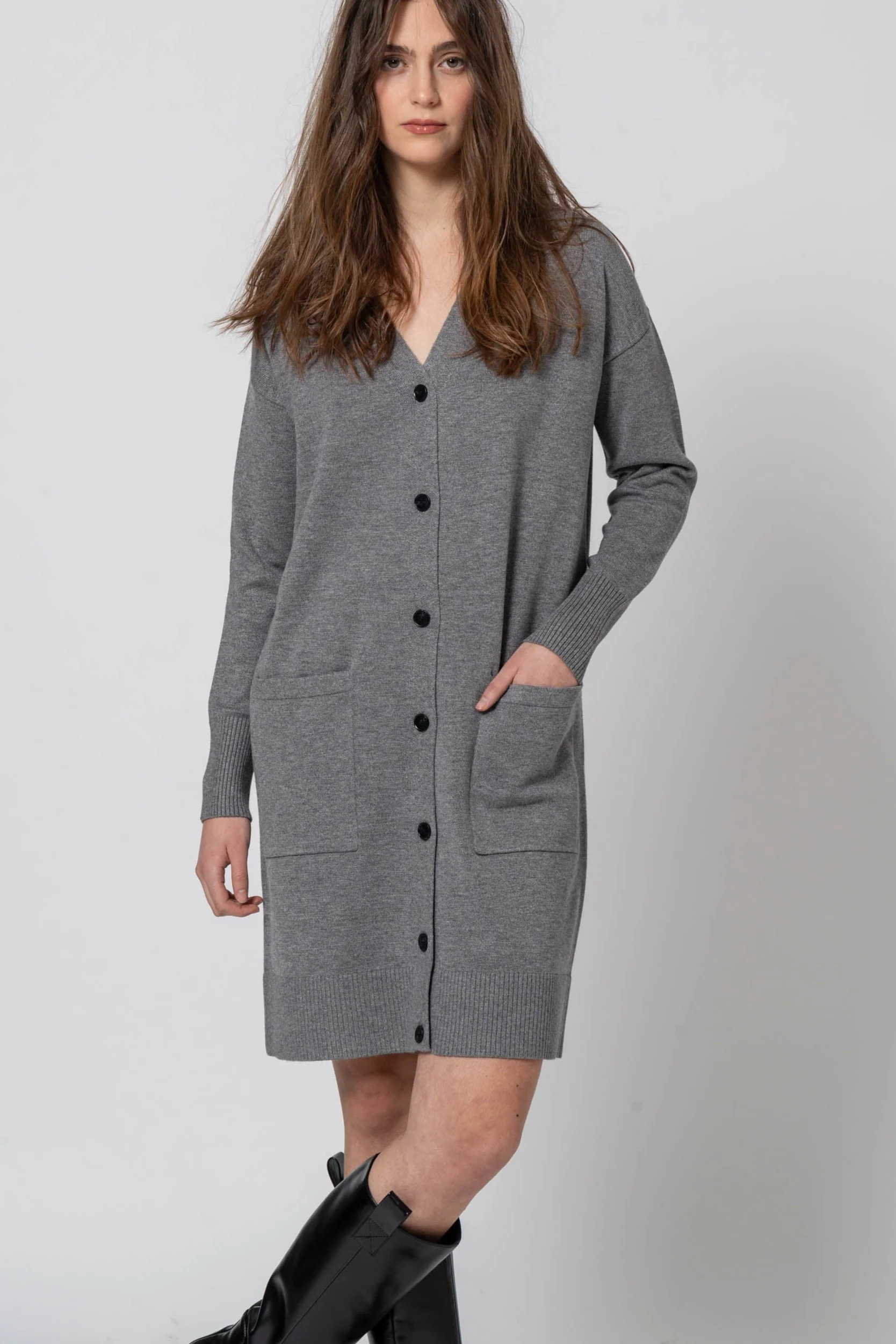 Cardigan scollo a v basic grigio - immagine 2