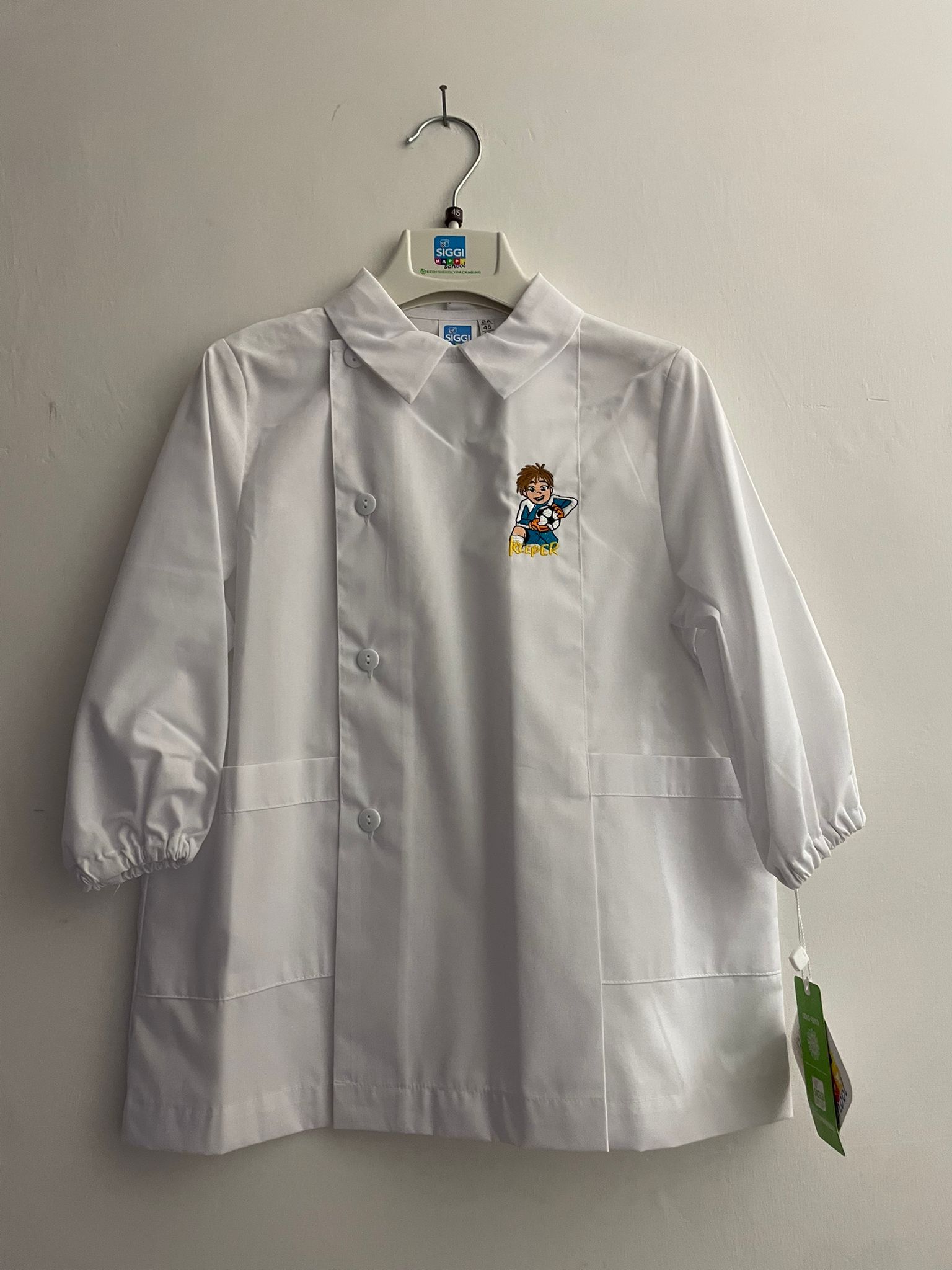 Grembiule Asilo Bianco con Ricamo Portiere – Taglie dalla 2A alla 5A - immagine 2