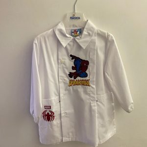 Grembiule asilo bianco con ricamo Spiderman – Taglia 2A