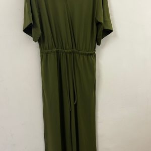 Tutone Verde Militare – Scollatura Profonda con Elastico in Vita