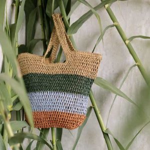Borsa in paglia a fasce colorate