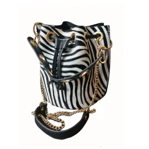 Secchiello con Borchie in Pelle di Cavallino | Made in Italy